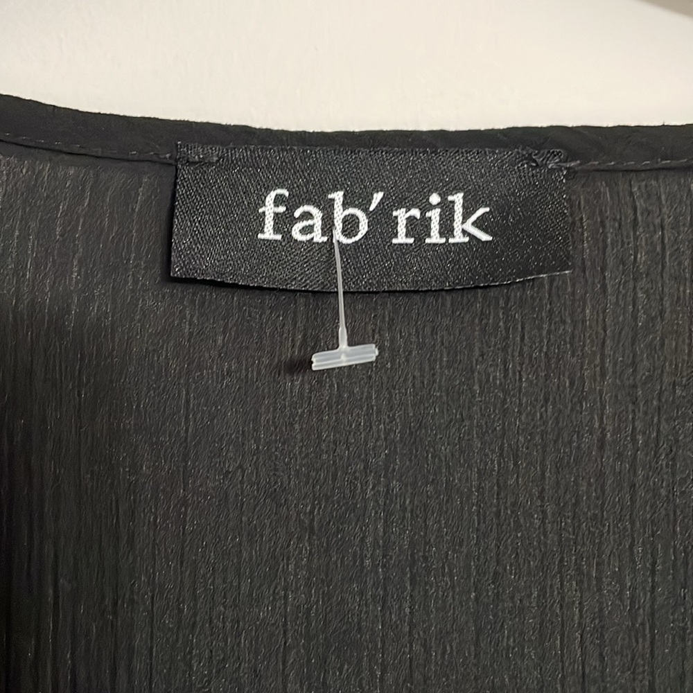 Fab’rik - Picture 3 of 5
